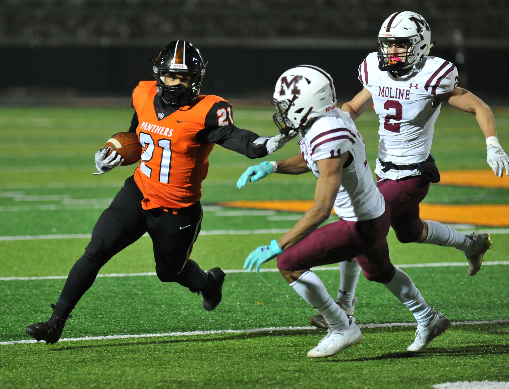 040221-qc-spt-moline-ut fball-118